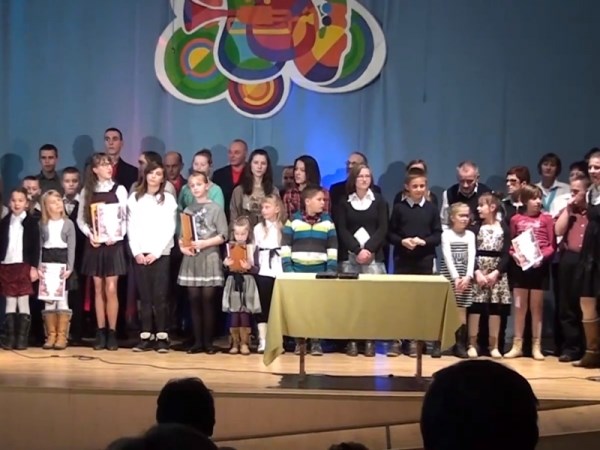 XIV Powiatowe Spotkanie z Pieśnią Religijną (WIDEO)