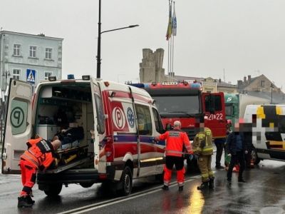 Potrącenie na Placu Wolności w Sępólnie Krajeńskim [FOTO/WIDEO]