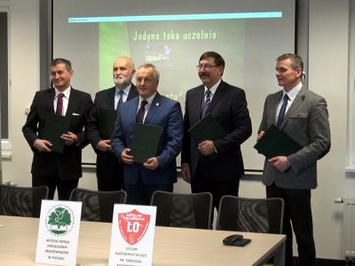 Podpisanie umowy patronackiej między szkołami (WIDEO)
