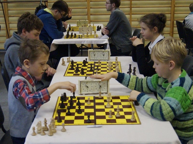 Turniej Finałowy szkół gminy Sępólno w szachach i warcabach 64-polowych (FOTO)