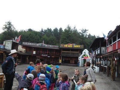 Uczniowie z Wiśniewy w Mega Parku (FOTO)