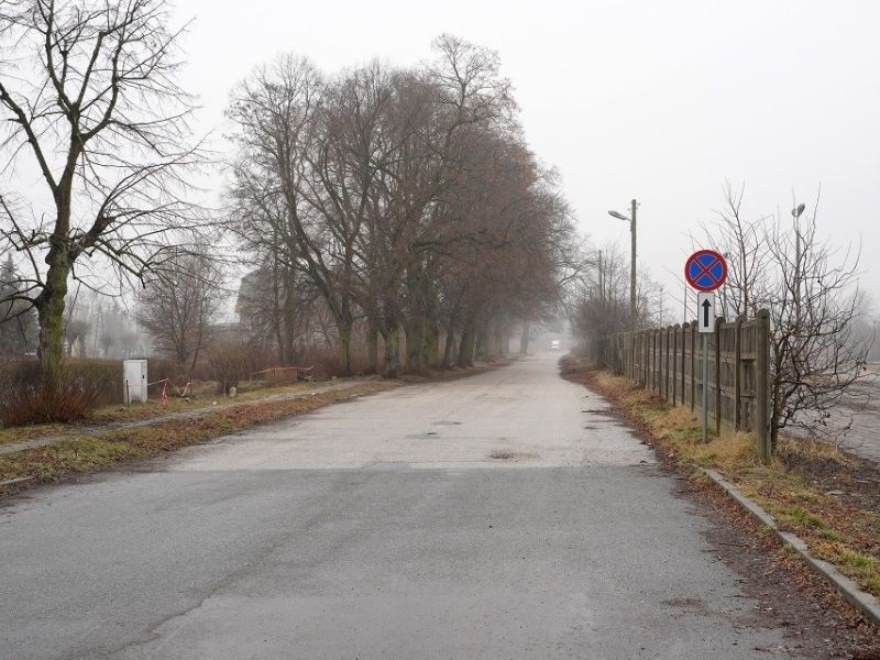 Ulica Kolejowa stała się w końcu własnością sępoleńskiego samorządu [FOTO]