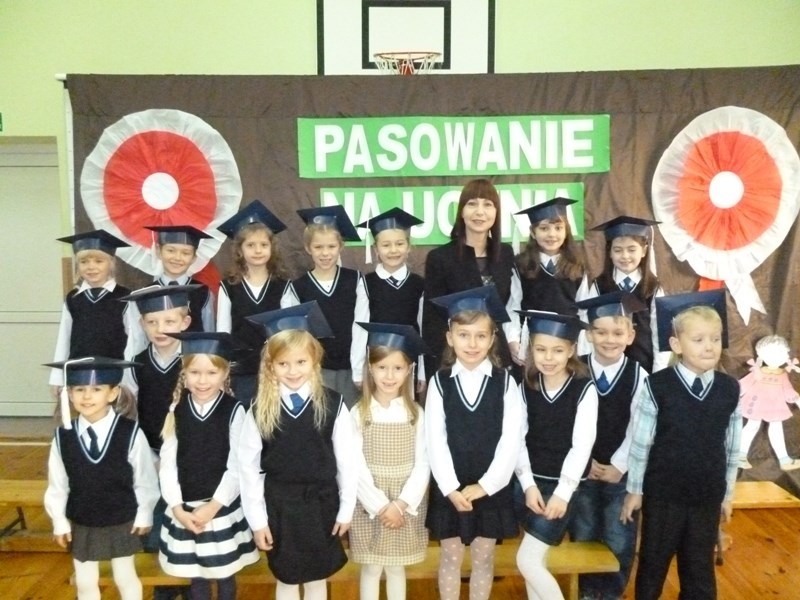Pasowanie na ucznia (FOTO)